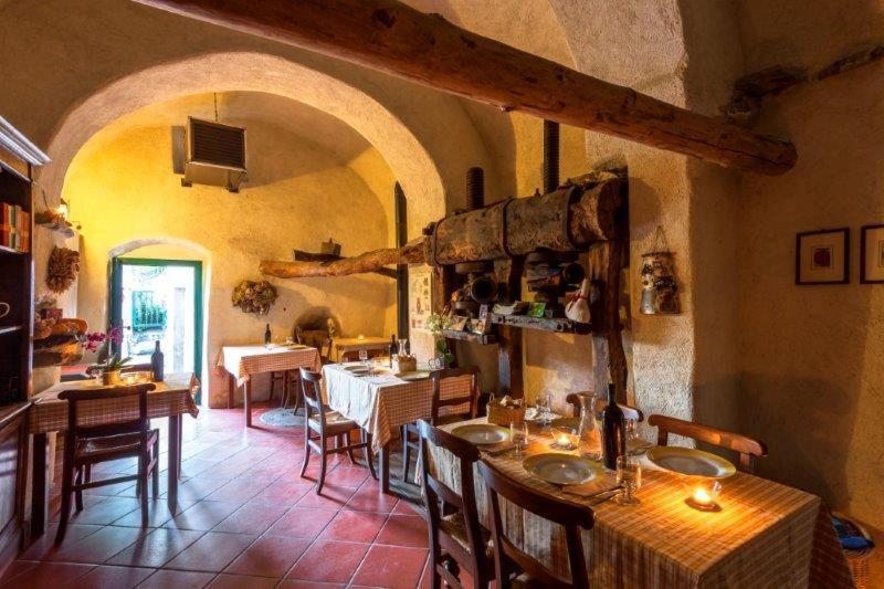 Agriturismo La Selva Hotel Finale Ligure Eksteriør billede
